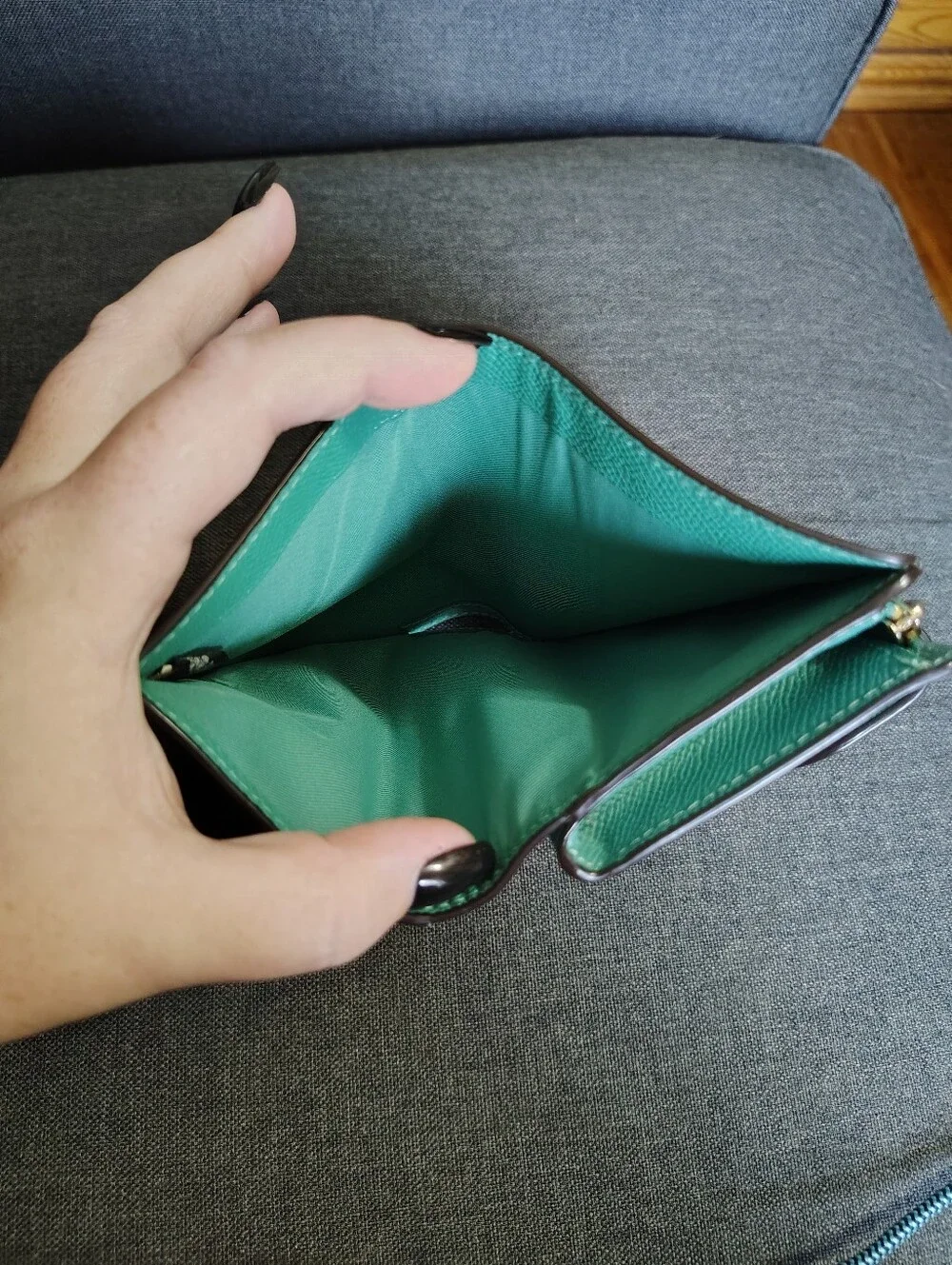 Coach Medium Corner Zip Wallet